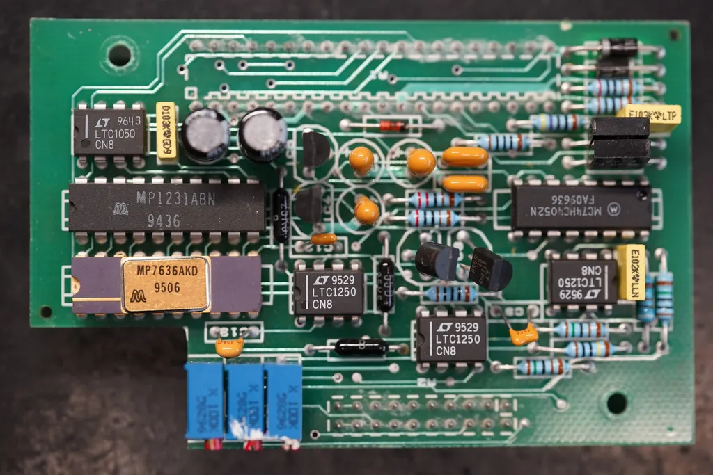 Scheda 2 di 2 output